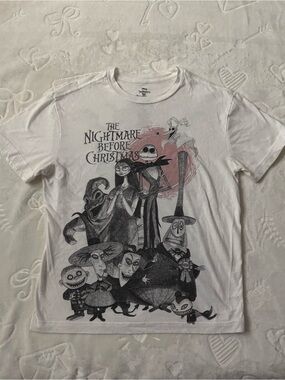 Disney Nightmare Before Christmas Graphic T-shirt 💀💗